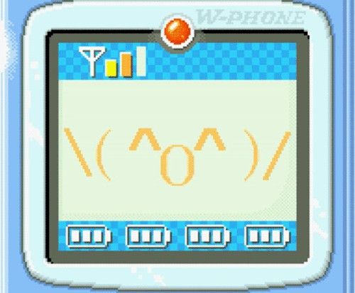 um emoticon de felicidade digitado em uma espécie de interface